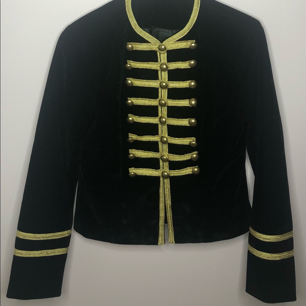 Boohoo Black blazer with Gold detailing.